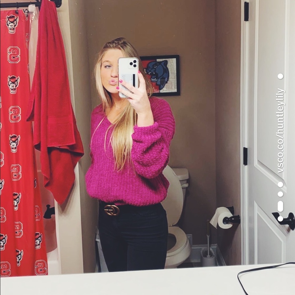 Maroon sweater